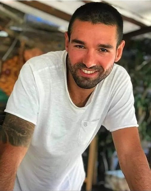 İzmir depreminde ölen Ali Çağın Kaygusuz'a sevgilisi Özlem Zayıfoğlu'nun duygusal vedası - Resim: 1