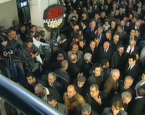 Medine Haberal'ın cenazesine büyük katılım - Resim: 1