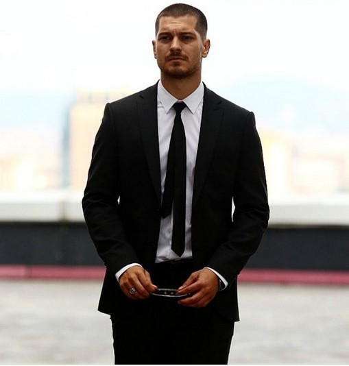 İçerde Çağatay Ulusoy kız istedi  - Resim: 4