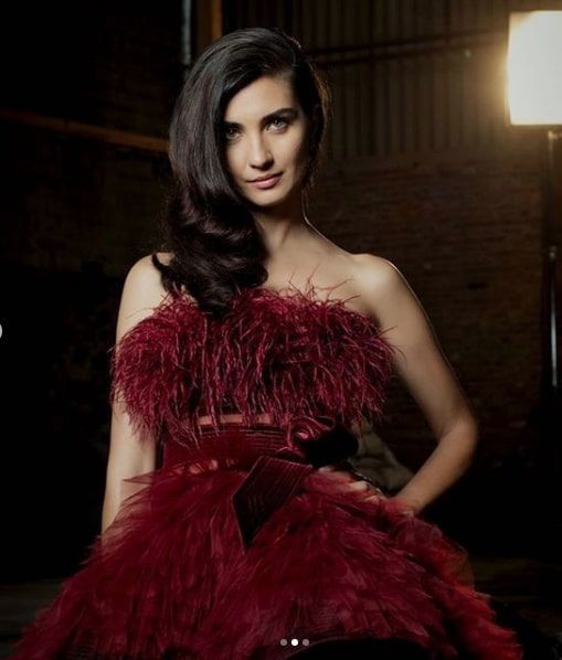 Tuba Büyüküstün Ali Güneş'le aşk iddialarında gerçeği açıkladı 'Romantik bakış açısı' - Resim: 4