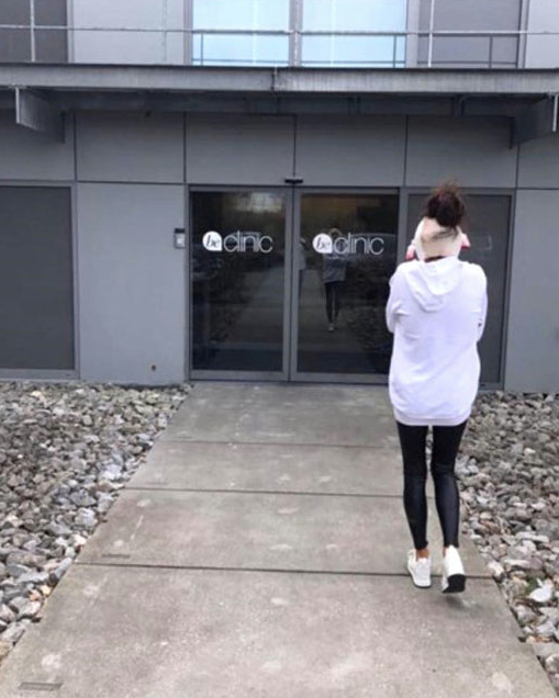 Ünlü şarkıcının son hali korkuttu! Güzellik uğruna bu yapılır mı - Resim: 4