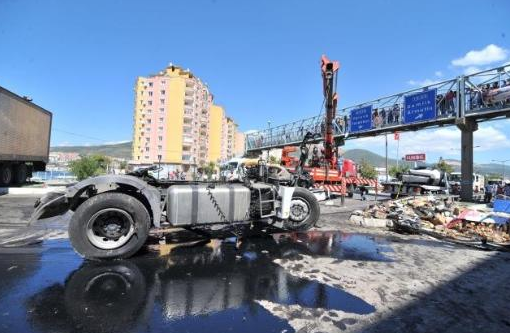 Bursa- İstanbul karayolu savaş alanı gibi! - Resim: 3