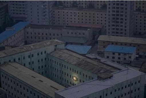 Kapılı kapılar ardındaki ülke - Resim: 2