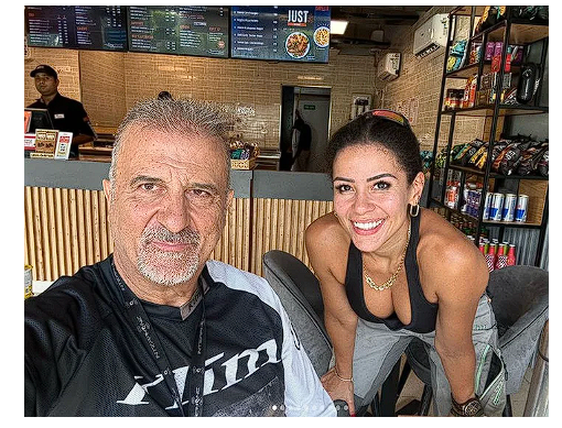 Motosikletle dünyayı gezerken toplu tecavüze uğradı! O kadın ile eşine tazminat ödendi - Resim: 4