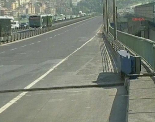 Haliç Köprüsü'nde büyük tehlike! - Resim: 4