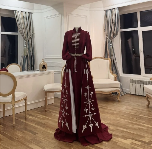 Kainat Güzeli yarışmasında Hürrem rüzgarı! Ceren Aslan 10 Kasım'da da siyahlara bürünmüştü - Resim: 4