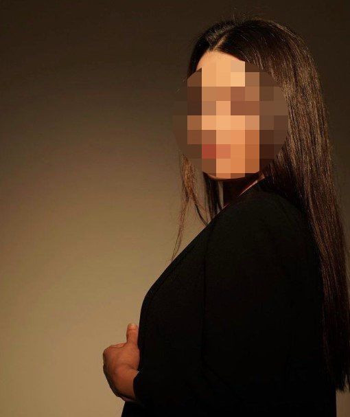 25 yaşındaki güzel oyuncuya swinger dayağı! Eş değiştirmeli cinsel ilişkiyi reddedince... - Resim: 4