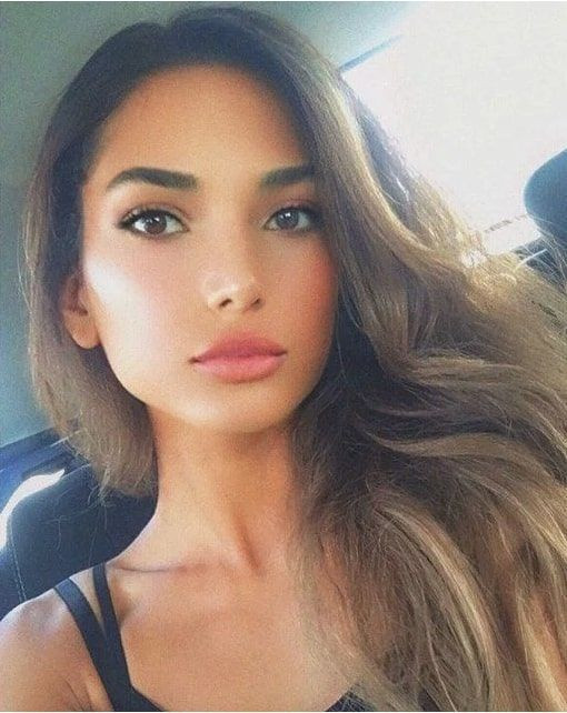 Ezgi Öcel'in ifşa ettiği İzzet Özilhan'ı Yasemin Ergene Özilhan bakın nasıl affetti - Resim: 2