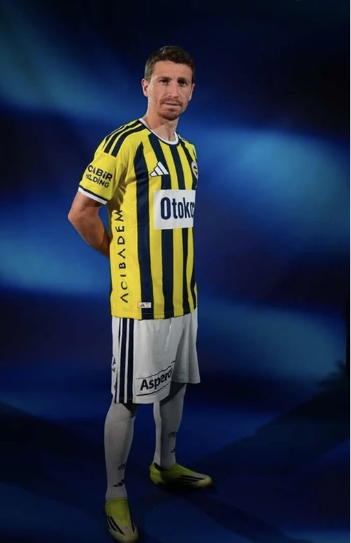 Fenerbahçe’ye Mert Hakan Yandaş müjdesi! Geri dönüyor... - Resim: 1