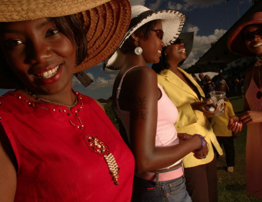 Bu ülkenin erkekleri cinsel istismara uğruyor - Resim: 4