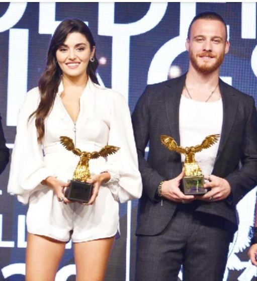 Hande Erçel yerin dibine girdi Utandıran 'Kerem Bürsin' sorusu - Resim: 3