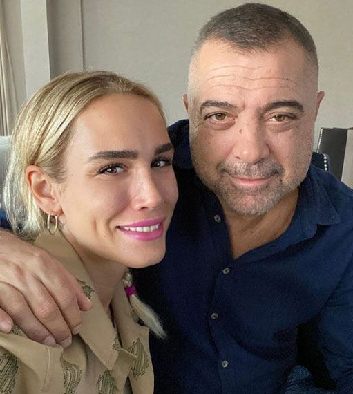 Erdal Acar'ın eşi Kardelen Acar 9 hizmetliyle tatile çıktı! Görgüsüz paylaşım olay - Resim: 3