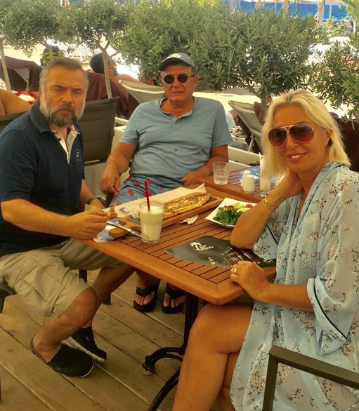 Tarık Ünlüoğlu'nun eşi Gülenay Kalkan'dan 40 gün sonra yürek yakan paylaşım - Resim: 4