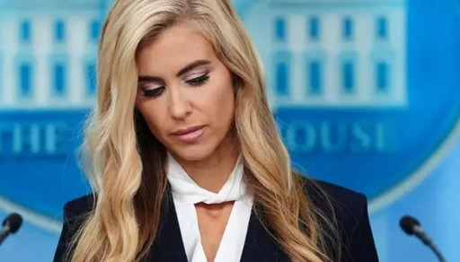 Canlı yayında dev gaf! Trump'ın sözcüsü "Başkanım yani kocam" dedi, salon buz kesti - Resim: 1