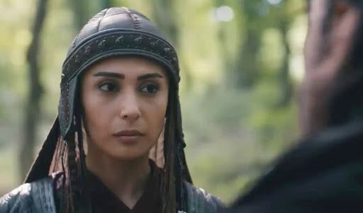 Diriliş Ertuğrul'un yıldızı Gönül Nagiyeva yaşlılar için yaptığıyla takdir topladı - Resim: 1