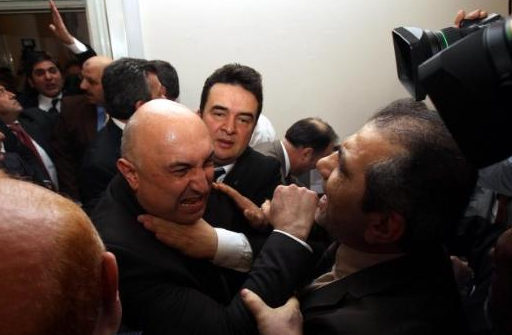 Meclis'te kızılca kıyamet koptu - Resim: 2