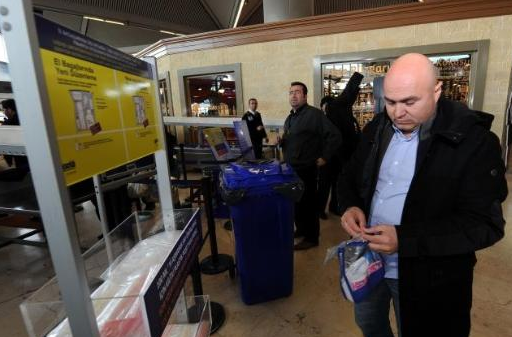 Sıvı yasağı havalimanlarını karıştırdı - Resim: 4