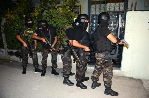 Çocukları uyandırmadan şafak baskını! - Resim: 1