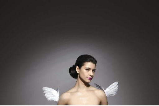 Ünlü kadınlar kanatlandı - Resim: 1