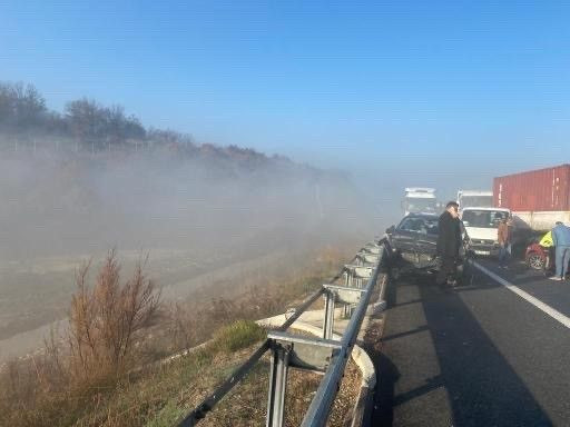Bursa'da sis facia getirdi 10 araç birbirine girdi! Görüntüler dehşete düşürdü - Resim: 2