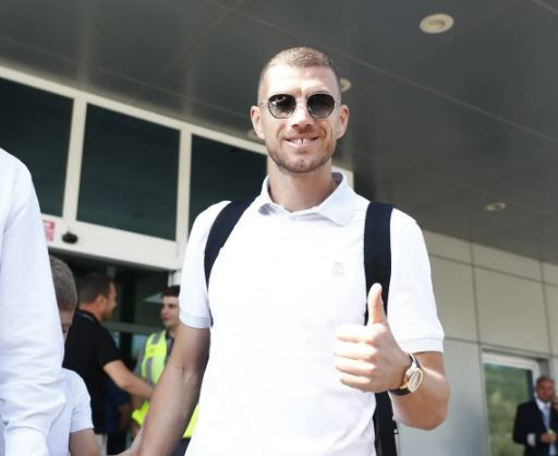 Fenerbahçe, Edin Dzeko'yu KAP'a bildirdi! - Resim: 0