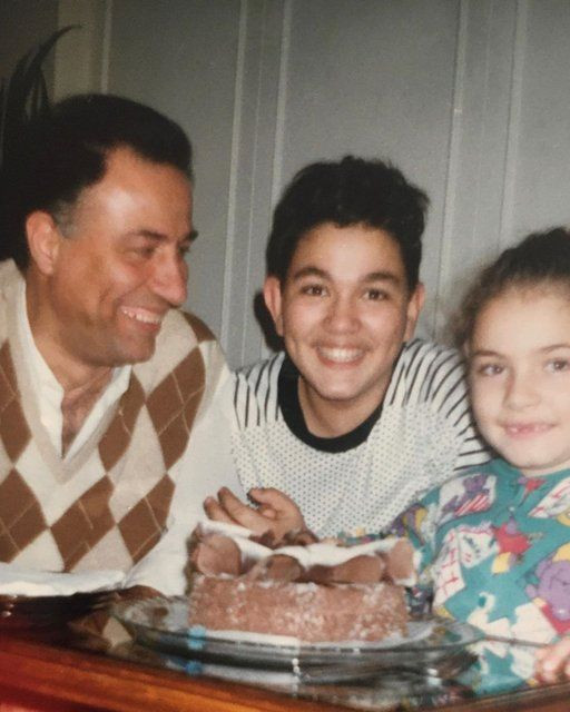 Güldür Güldür'ün sunucusu Ali Sunal'dan babası Kemal Sunal için duygusal paylaşım - Resim: 4