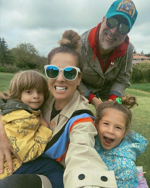 9 çocuğuyla birlikte kutladı! İşte ünlülerin bayram mesajları... Hadise Ece Erken İzzet Yıldızhan paylaştı - Resim: 3