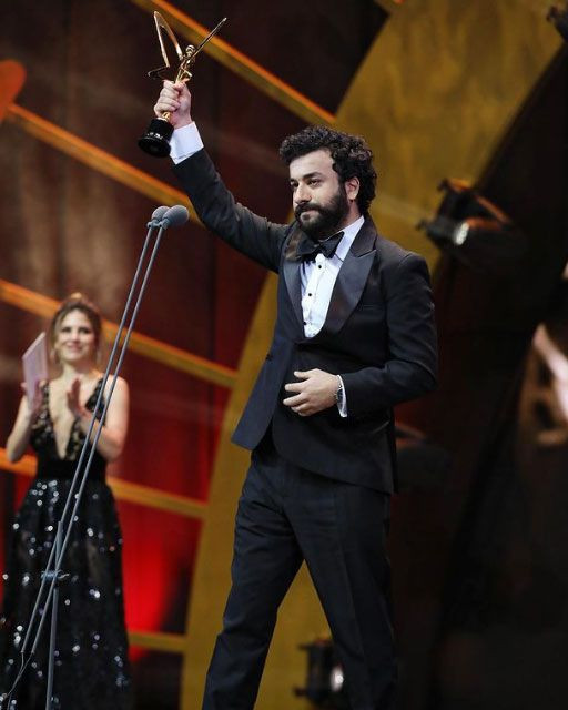 Hasan Can Kaya'nın programında, şarkıcı İrem Derici'yi çıplak görmek istediler, olanlar oldu! - Resim: 4