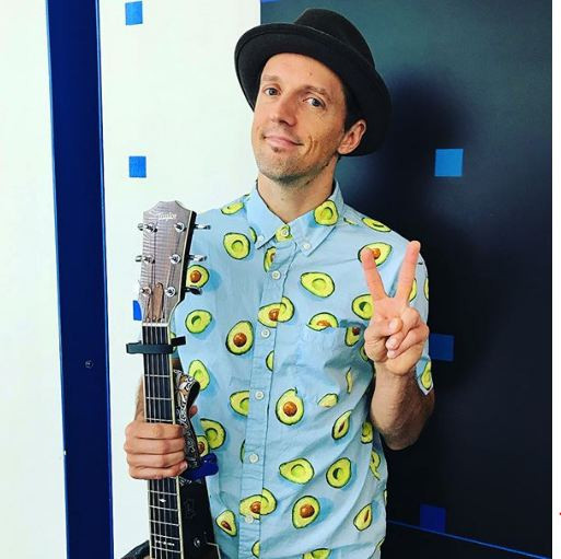 Ünlü şarkıcı şoke etti 'Erkeklerle farklı deneyimler yaşadım' - Resim: 2