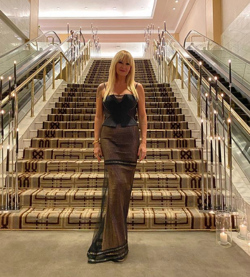 Pınar Altuğ'dan göğüs benlerine yorum yapan takipçisine olay yanıt! - Resim: 1