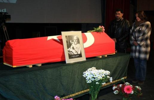 Büyük usta son yolculuğuna uğurlandı - Resim: 2