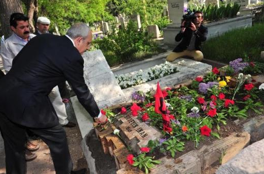 Bunu bir CHP lideri ilk kez yaptı - Resim: 3