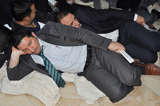 Oyların üzerinde uyuyan Türkiye - Resim: 3