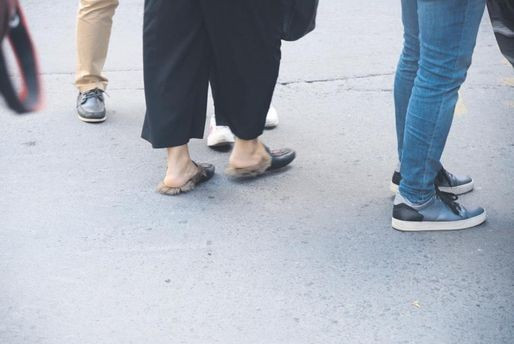 Gülşen'den olay kıyafet! Terliğin fiyatı dudak uçuklattı! - Resim: 4