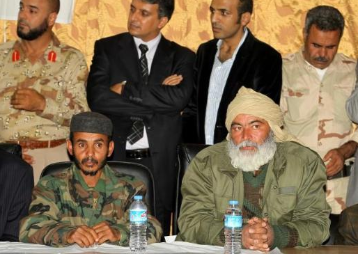 Oğul Kaddafi'yi yakaladılar, kahraman oldular! - Resim: 1