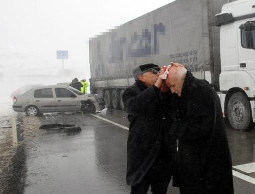 AK Parti'li vekiller kaza yaptı - Resim: 2