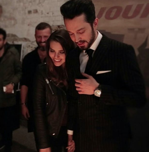 Aslı Enver ve Murat Boz ayrıldı iddiası TT oldu hayranları isyan etti - Resim: 1