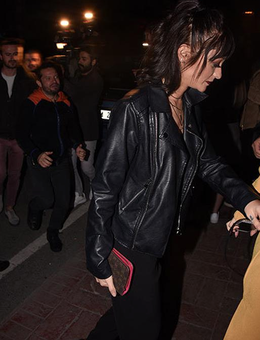 Hem evli hem çapkın! Flaşlar patlayınca kadınlar kaçtı - Resim: 3