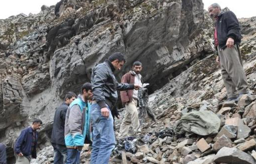 Dağlarda terörist cesedi aradılar - Resim: 3