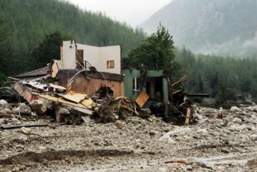 İşte selden arda kalan manzara - Resim: 4