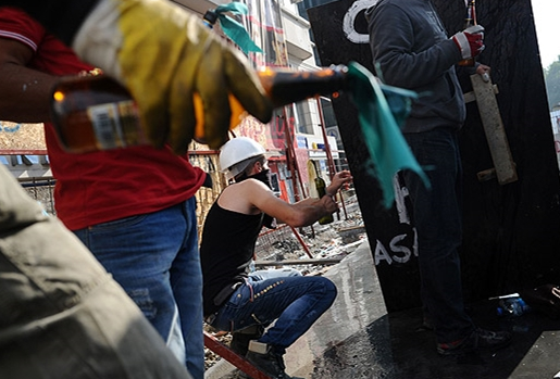 Taksim'de molotofu böyle hazırladılar! - Resim: 3