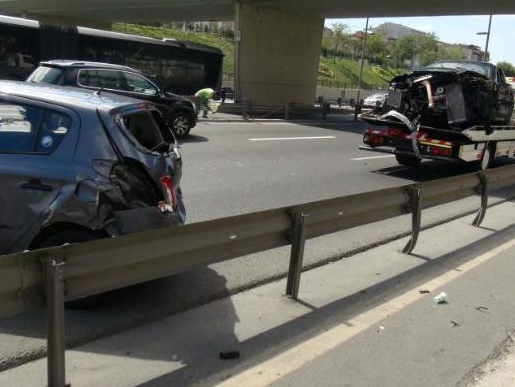 E-5'i trafiğe kapatan kaza! - Resim: 3