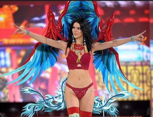 Victoria's Secret Fashion Show ceza getirdi - Resim: 4