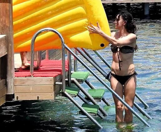 46 yaşındaki Hande Ataizi fiziğiyle mankenlere taş çıkarttı! - Resim: 3