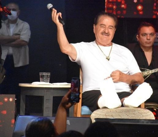 İbrahim Tatlıses hayranları kesenin ağzını açtı! Ön sıradan izlemek için ödedikleri fiyat dudak uçuklattı - Resim: 3