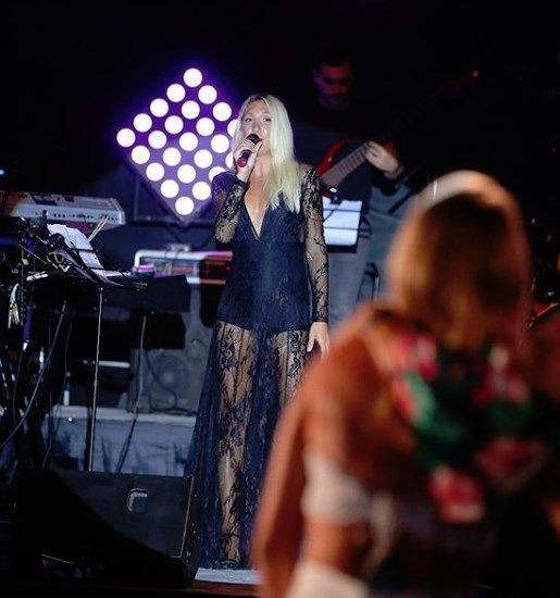 Survivor birleşme partisinde şıklık yarışı! Şarkı yarışmasının galibi kim oldu? - Resim: 4