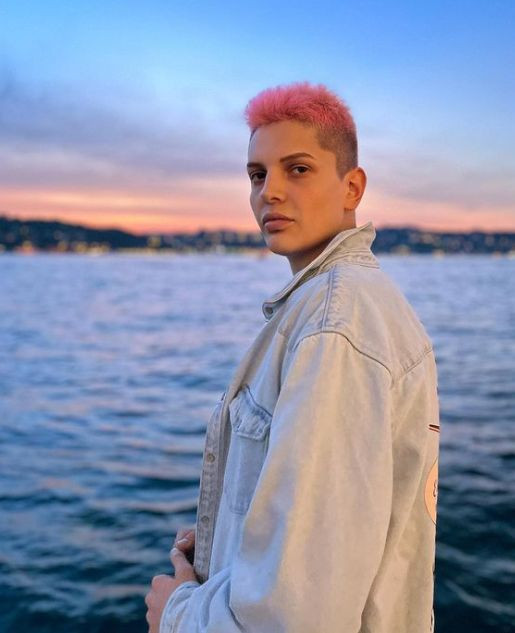 Ebrar Karakurt'un Pınar Deniz'e yaptığı kriz çıkaran gönderme sosyal medyayı salladı! - Resim: 2