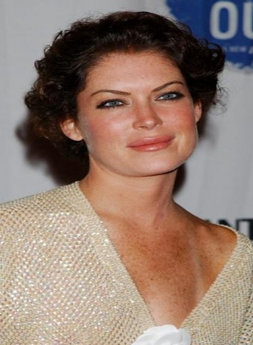 Ünlü oyuncu estetik operasyonlardan sonra tanınmaz hale geldi! - Resim: 2