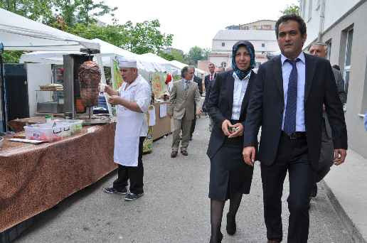 Mahmut Özer eşi Nebahat Özer kimdir? Mahmut Özer çocukları kaç tane? - Resim: 0