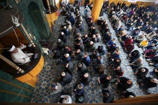 Bayram namazı sebebiyle Türkiye'de camiler doldu - Resim: 1